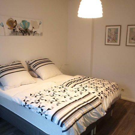 Appartment Grau Im Gruenen Mönchengladbach Exteriör bild