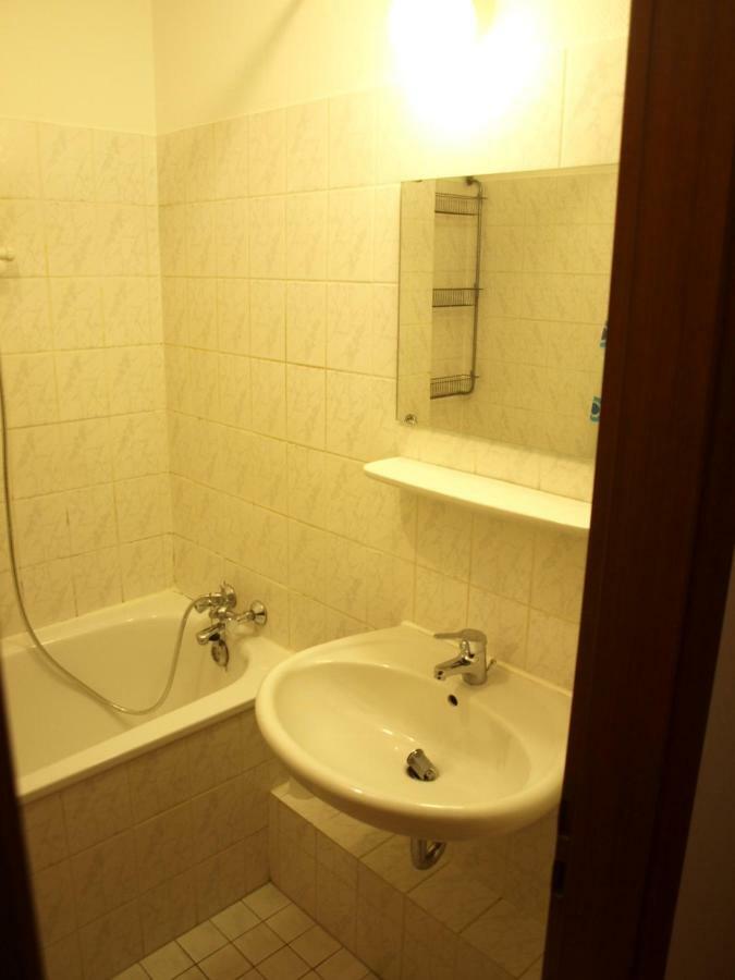 Appartment Grau Im Gruenen Mönchengladbach Exteriör bild